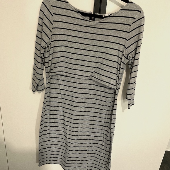 NWOT grey stripe maternity/nursing dress - Picture 1 of 5